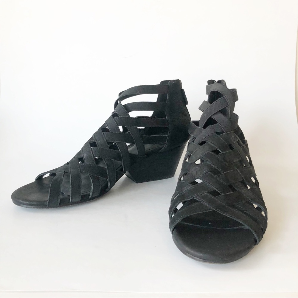 Eileen Fisher Black Oodle Caged Leather Sandal 9.5